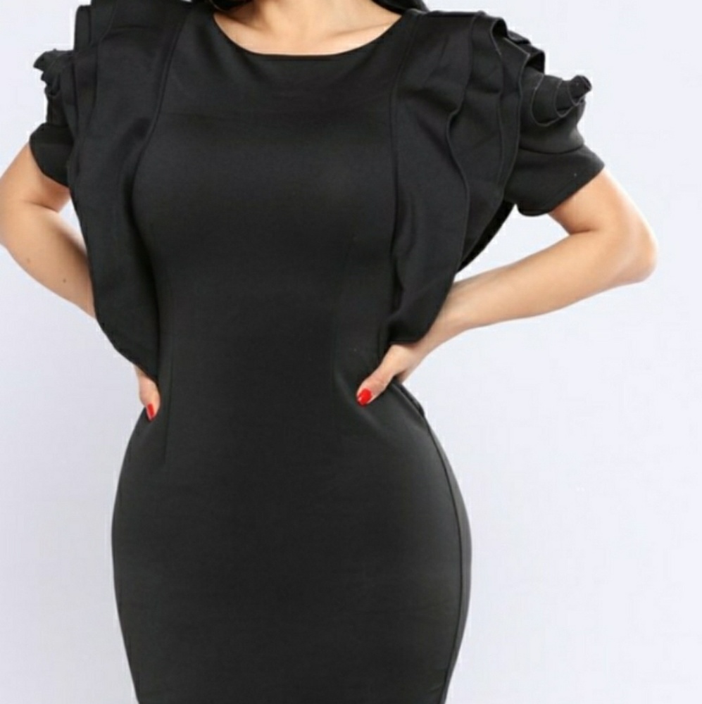Unique Black Dress With Puffy Rose Flower Sleeve M